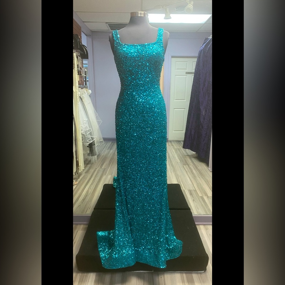Aleta - 657 - 10 - Bt Teal